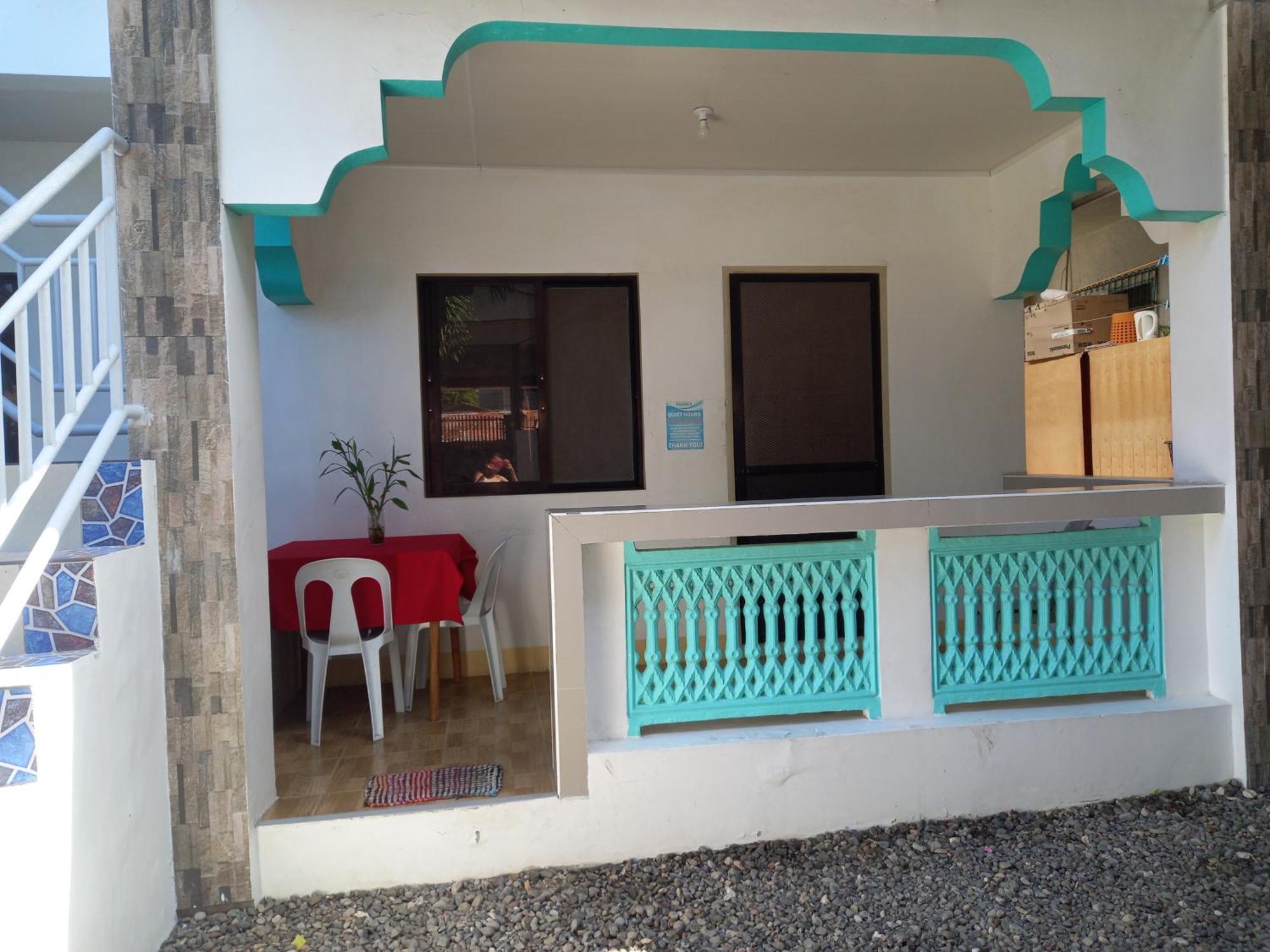 Rosita'S Cottages By The Road Moalboal Chambre photo